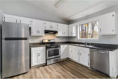 759 Greenhedge Drive, Stone Mountain, GA 30088 - Photo 12