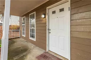 759 Greenhedge Dr, Stone Mountain, GA 30088 - Photo 4