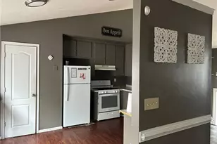 1038 Forest Glen, Jonesboro, GA 30238 - Photo 10