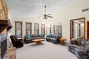 321 Roses Creek Dr, Lawrenceville, GA 30044 - Photo 4