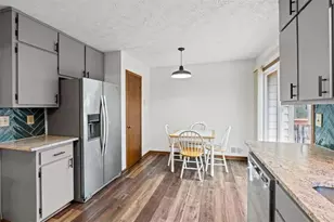 321 Roses Creek Dr, Lawrenceville, GA 30044 - Photo 12