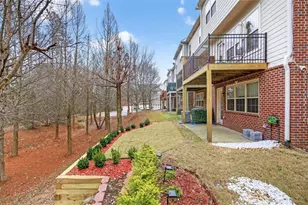 2407 Tenor Ln, Alpharetta, GA 30009 - Photo 4