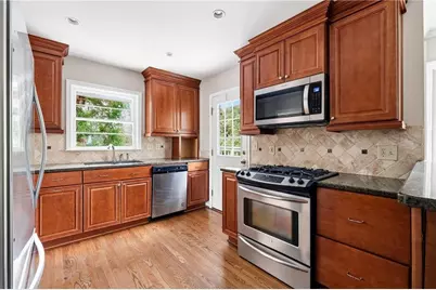 1846 Fernwood Road NW, Atlanta, GA 30318 - Photo 10