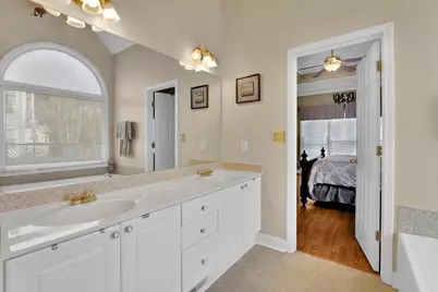 5252 Deep Springs Drive, Stone Mountain, GA 30087 - Photo 22