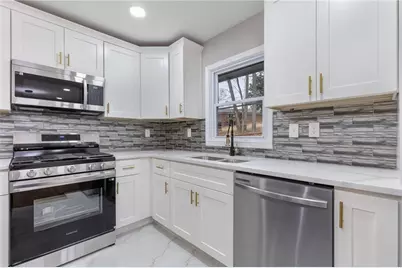 4065 Craig Drive, Duluth, GA 30096 - Photo 8