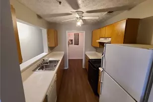 6101 Fairington Village Dr, Lithonia, GA 30038 - Photo 4