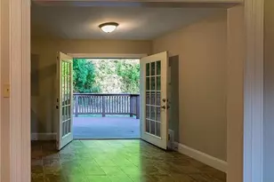 3562 Bryant Ln, Marietta, GA 30066 - Photo 10