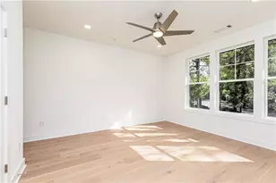 2244 Crestview Dr, Brookhaven, GA 30319 - Photo 10