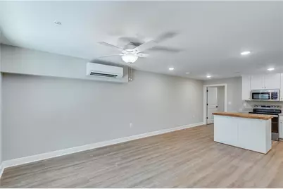 710 Jesse Jewell Parkways SE #105, Gainesville, GA 30501 - Photo 4