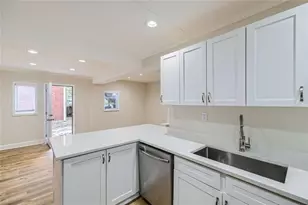 121 Fairview St, Decatur, GA 30030 - Photo 6