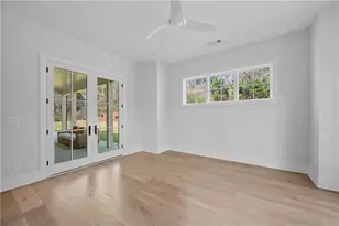 372 Chattahoochee St, Roswell, GA 30075 - Photo 10