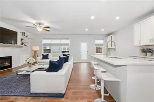 356 Hayden Cir, Woodstock, GA 30189 - Photo 2