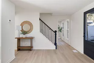 150 N Pond Ct, Roswell, GA 30076 - Photo 4