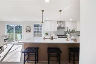 150 N Pond Ct, Roswell, GA 30076 - Photo 16