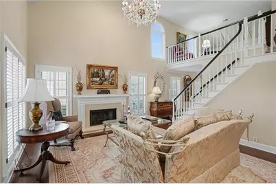 4438 Dobbs Crossing, Marietta, GA 30068 - Photo 2