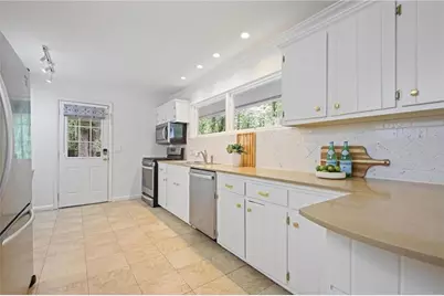 2800 Mornington Drive NW, Atlanta, GA 30327 - Photo 10