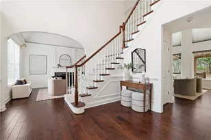 3883 Greensward View NW, Kennesaw, GA 30144 - Photo 4