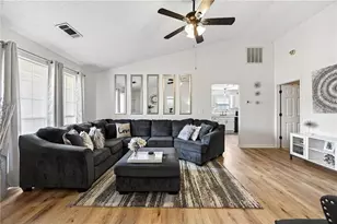 469 Village Cir, Stockbridge, GA 30281 - Photo 6