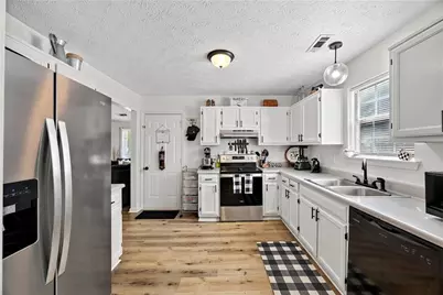 469 Village Circle, Stockbridge, GA 30281 - Photo 8