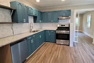 363 N 16th St, Griffin, GA 30223 - Photo 4