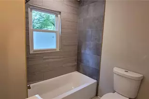 363 N 16th St, Griffin, GA 30223 - Photo 24