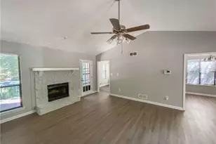 3331 Cottonwood Ln, Snellville, GA 30078 - Photo 6