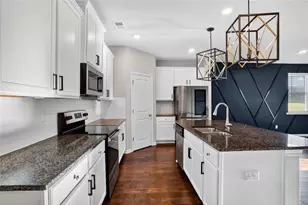 1553 Spring Hollow Way, Stone Mountain, GA 30083 - Photo 4