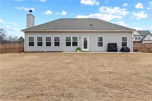 1304 Honeysuckle Ln, Hoschton, GA 30548 - Photo 26