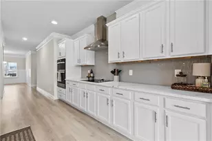 1304 Honeysuckle Ln, Hoschton, GA 30548 - Photo 12