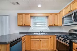 2960 Fields Dr, Lithonia, GA 30038 - Photo 4