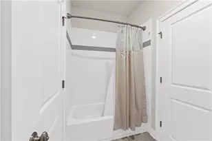 6210 Bellmoore Park Ln, Duluth, GA 30097 - Photo 32