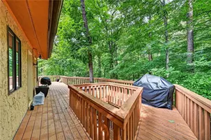 365 Crosstree Ln, Sandy Springs, GA 30328 - Photo 38