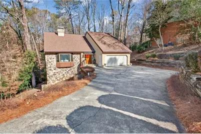 365 Crosstree Lane, Sandy Springs, GA 30328 - Photo 2