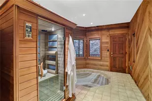 365 Crosstree Ln, Sandy Springs, GA 30328 - Photo 26