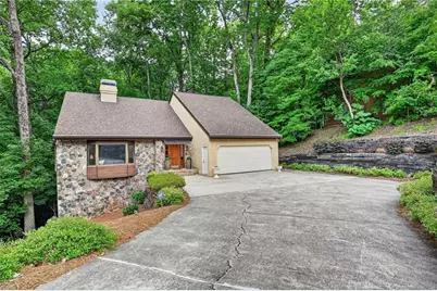 365 Crosstree Lane, Sandy Springs, GA 30328 - Photo 2