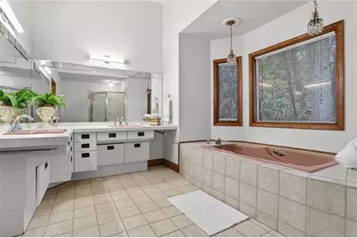 365 Crosstree Lane, Sandy Springs, GA 30328 - Photo 20