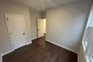 1369 Breezy Circle SE, Atlanta, GA 30315 - Photo 12