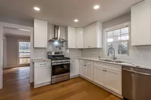 330 London Dale, Woodstock, GA 30189 - Photo 18