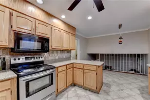 4081 Longview Dr, Atlanta, GA 30341 - Photo 20