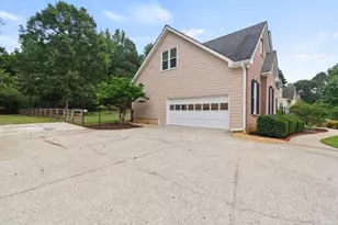 2025 Southers Cir, Suwanee, GA 30024 - Photo 46