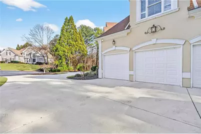 8250 Royal Saint Georges Way, Duluth, GA 30097 - Photo 10