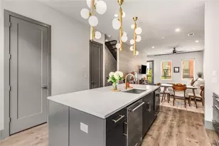 1300 Chelsea Cir NW, Atlanta, GA 30318 - Photo 10