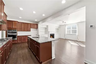 3425 Hardy St, Cumming, GA 30041 - Photo 12