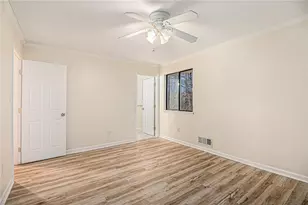 8443 Park Ridge Ln, Riverdale, GA 30274 - Photo 18