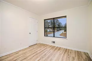 8443 Park Ridge Ln, Riverdale, GA 30274 - Photo 16