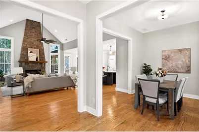 425 Blossom Trail, Acworth, GA 30101 - Photo 4