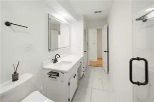 3649 Peachtree Rd NE, Atlanta, GA 30319 - Photo 22