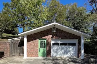 2502 E Hillview Dr, Dalton, GA 30721 - Photo 16