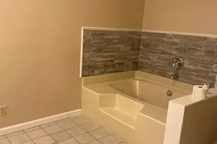 2502 E Hillview Dr, Dalton, GA 30721 - Photo 12