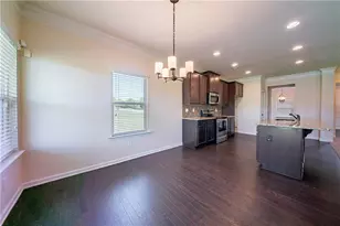 10 Edgewater Ct, Covington, GA 30016 - Photo 6